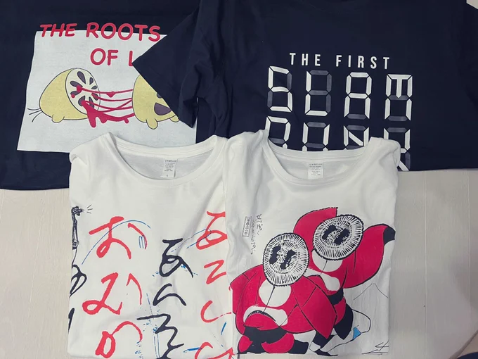 Tシャツ好きなんで
好きな漫画やゲーム、バンドTシャツはよく着る
1枚目の画像が今月買ったやつ😂多 