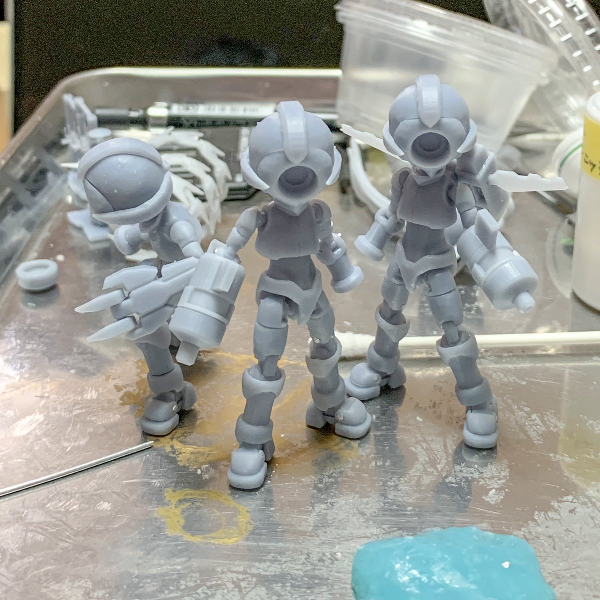 NI_5's tweet photo. 進捗。パンテオンのハンター、ホッパー、フライヤー出来上がり。手首パーツ出力し忘れてたので今度作らなきゃ。
#ロックマンゼロ
#3Dプリント https://t.co/bOefAiPhk0