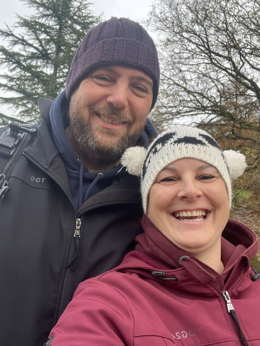 Happy birthday to Aron, hope you have an amazing day 🥰🥰🥰🥰