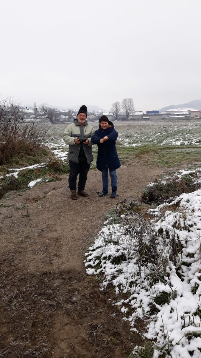 JRSbih's tweet photo. Searching for a heart of gold
Together with friends and donors from Italy and refugees from Afghanistan. Thank you for your donations and hearts of gold.
#generosity https://t.co/ZIo1Uj68Fx
