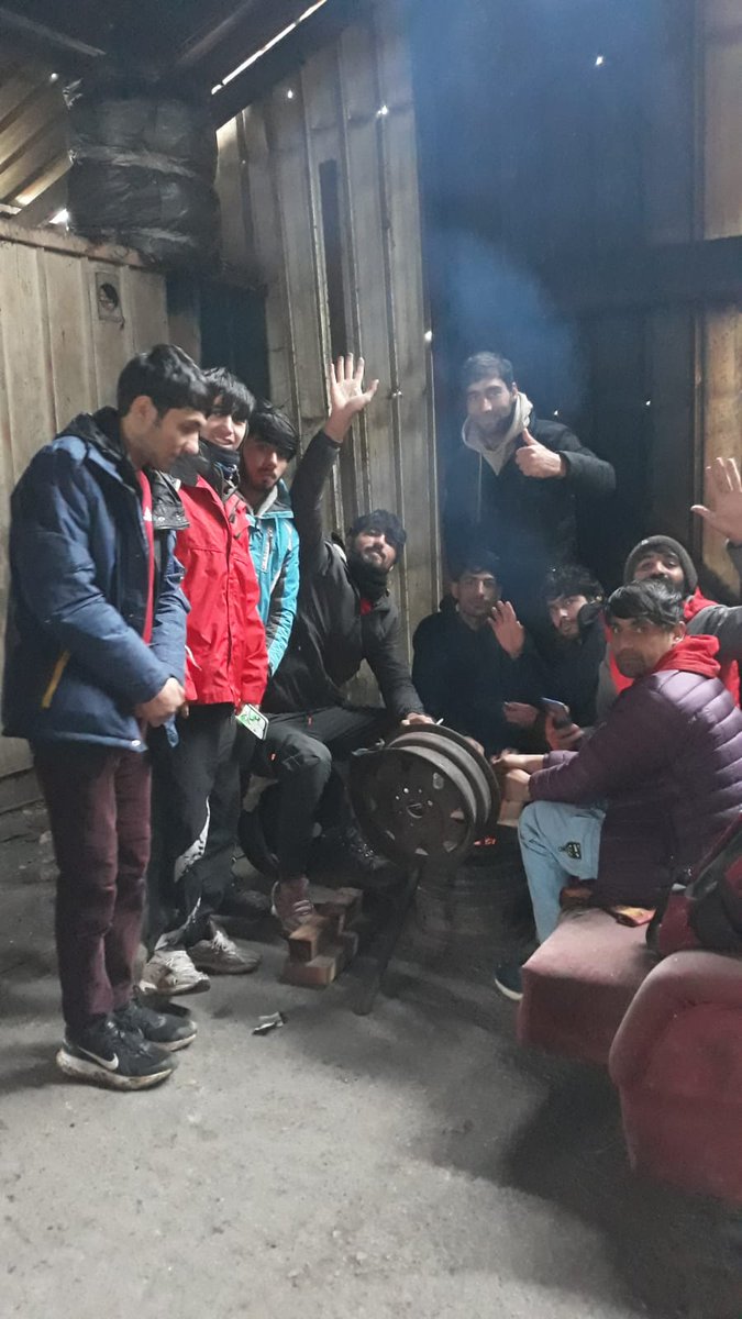 JRSbih's tweet photo. Searching for a heart of gold
Together with friends and donors from Italy and refugees from Afghanistan. Thank you for your donations and hearts of gold.
#generosity https://t.co/ZIo1Uj68Fx