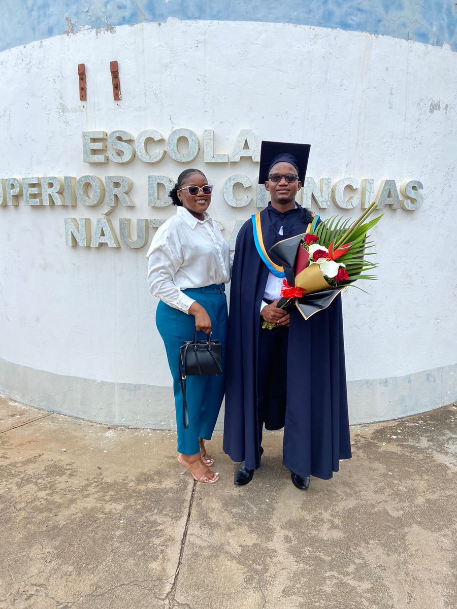 Amiiltoncossa's tweet photo. Deixa guardar aqui🤣

Graduado em Engenharia Electrónica e de Telecomunicações 

On God. https://t.co/i3cWy5N6Wt