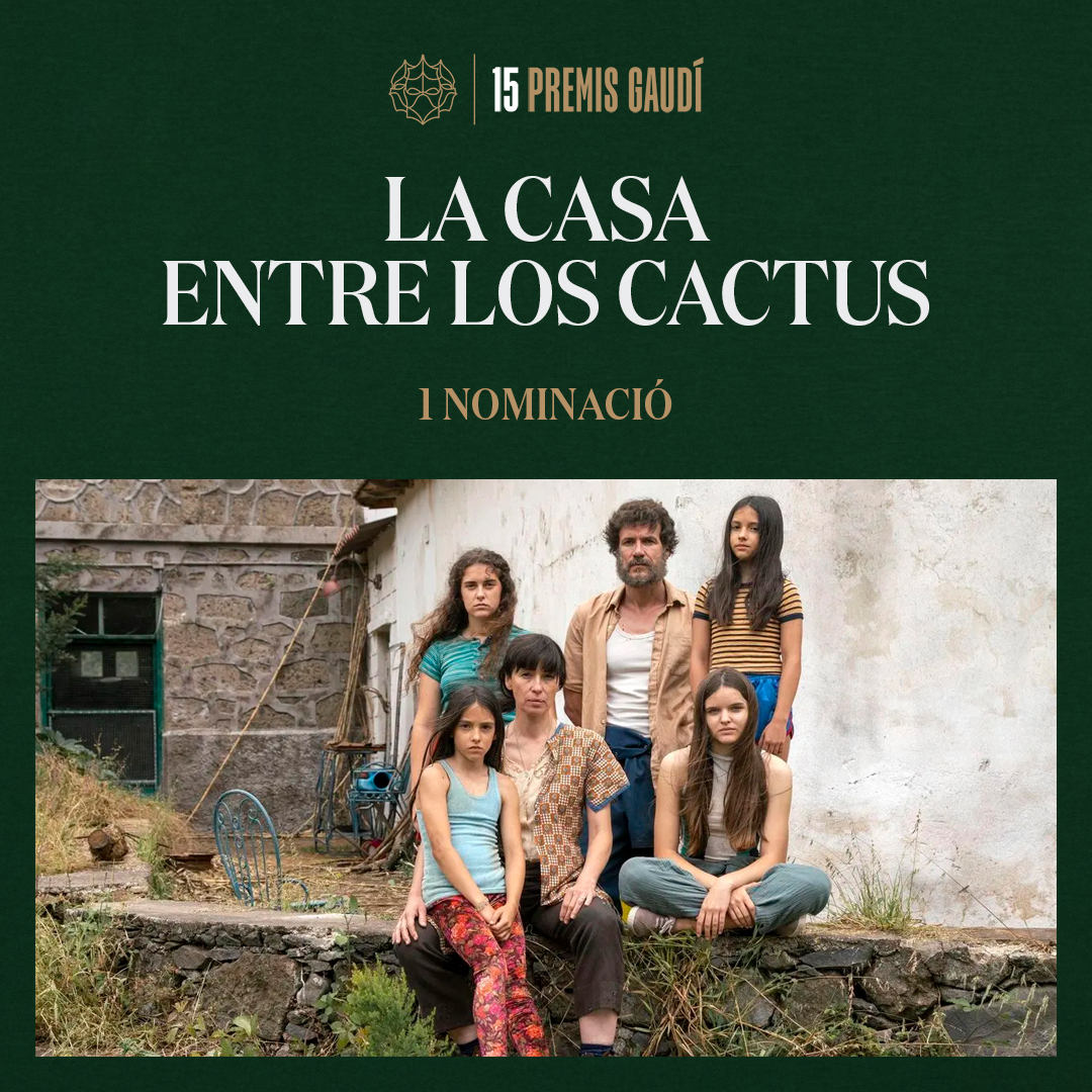 ¡Muchas felicidades al equipo de #LaCasaEntreLosCactus! 🎉

El intrigante thriller protagonizado por Ariadna Gil, <a href="/DanielGrao7/">Daniel Grao</a> y @ricardogomez10 ha recibido la nominación a la mejor dirección novel para su directora Carlota González-Adrio en los XV #PremisGaudí. 🌵