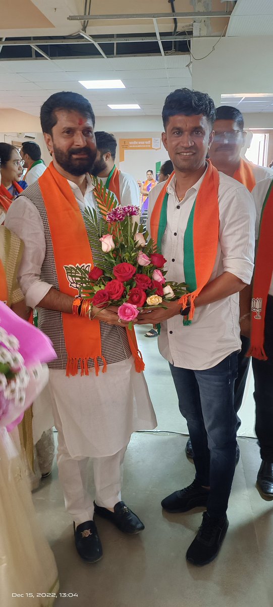 jigneshsahir's tweet photo. भाजपा के राष्ट्रीय महासचिव श्री @CTRavi_BJP जी का आज सिलवासा स्थित अटल भवन पर आगमन हुआ जहा एक संगठनात्मक बैठक हुई जिसमे श्री सी टी रवि जी ने बहुत ही सुन्दर एवं संघठन को मजबूत करने हेतु विस्तृत मार्गदर्शन दिआ।🌷🙏@narendramodi @AmitShah @OfficeofJPNadda @JPNadda @deepesh_tandel https://t.co/OunfHFSlgq
