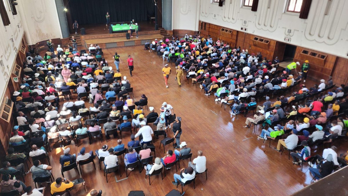 MathibaneTebogo's tweet photo. Germiston City Hall with Security and Cleaners.
Key note Speakers @HermanMashaba , @BonganiBaloyiBB and @MosekiTlhogi .
______________________________ https://t.co/eeYUeLiyzm