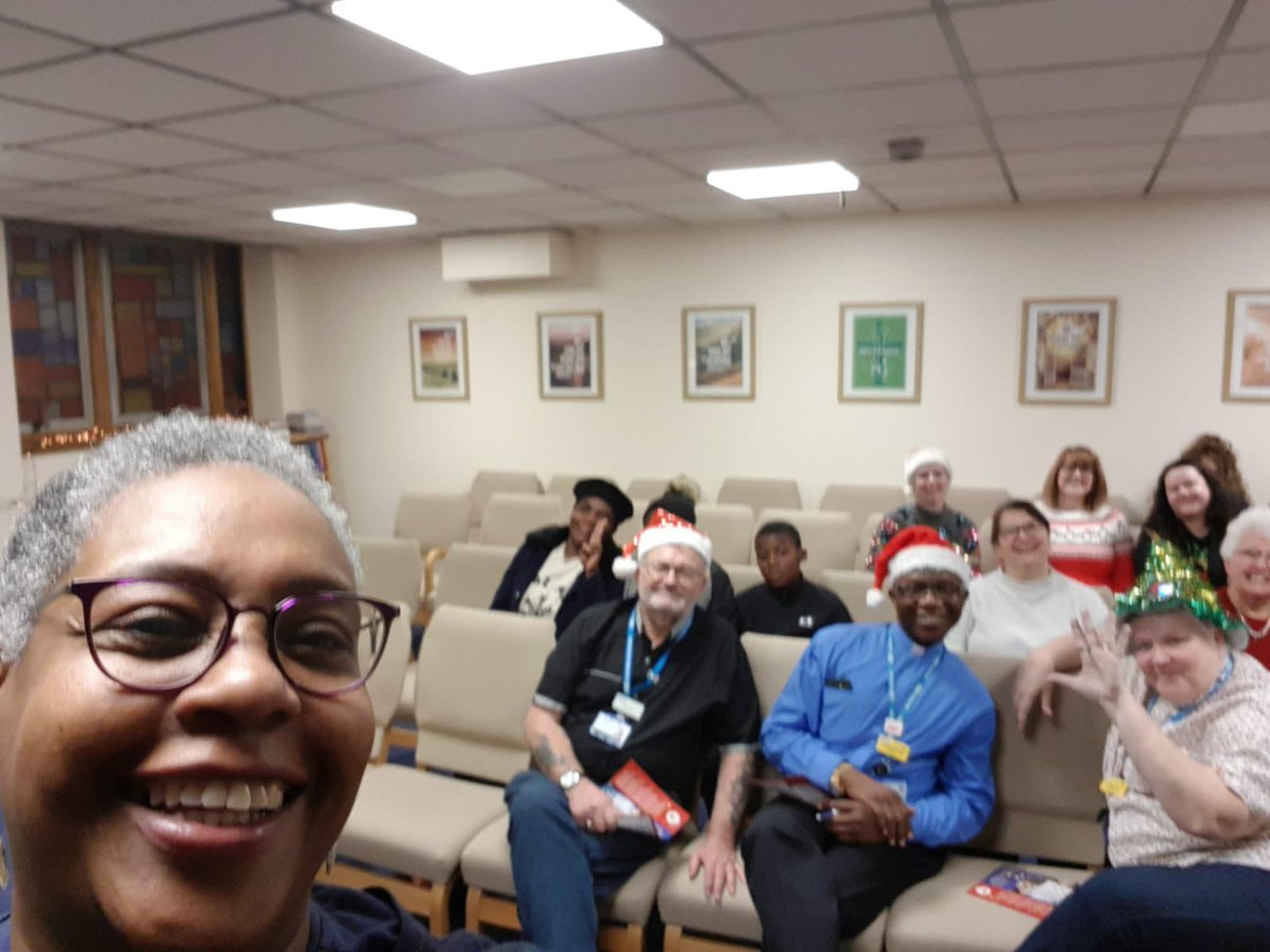 Lovely evening as we walked around the hospitals singing carols #goodtobeback @swbchaplaincy @SwbhVolunteers @Bethelchurchol1 @SWBHnhs