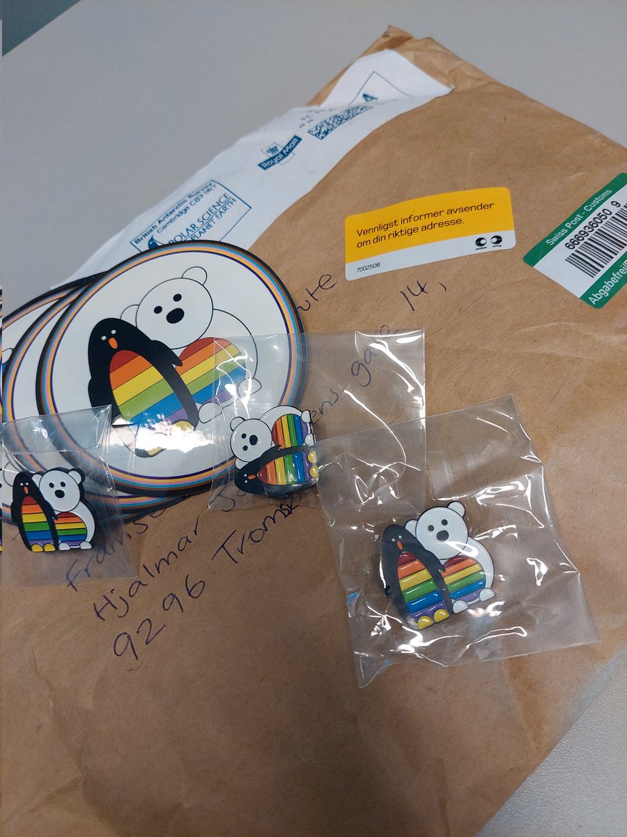 #PolarPride pins finally made it to Tromsø from the UK! They are going like hot cakes at @NorskPolar, thanks for sending them @BAS_News! 🏳️‍🌈🐻‍❄️🐧 #DiversityinPolarScience