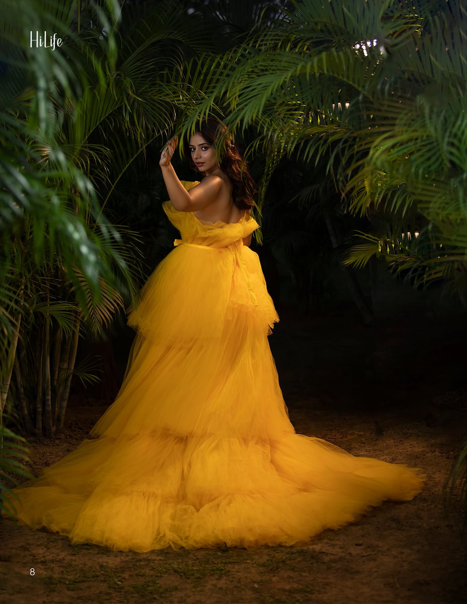 topshotstudios's tweet photo. A picture is worth a thousand word. Photography is a way of feeling, of touching, of loving. What you have caught on film is captured forever… It remembers little things, long after you have forgotten everything.Gorgeous @taniazworld in the frame. @topshotstudios https://t.co/i7lwiOpBHp
