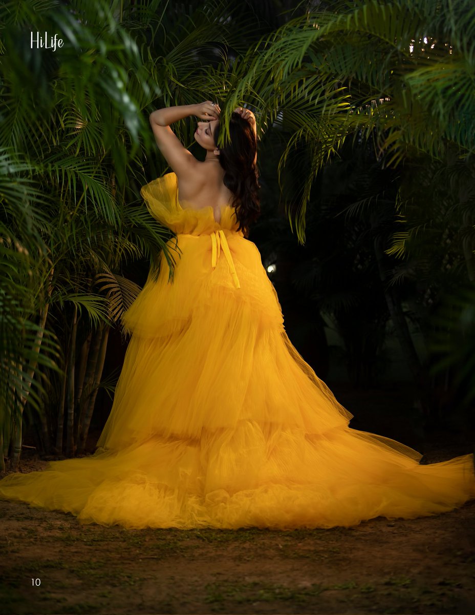 topshotstudios's tweet photo. A picture is worth a thousand word. Photography is a way of feeling, of touching, of loving. What you have caught on film is captured forever… It remembers little things, long after you have forgotten everything.Gorgeous @taniazworld in the frame. @topshotstudios https://t.co/i7lwiOpBHp