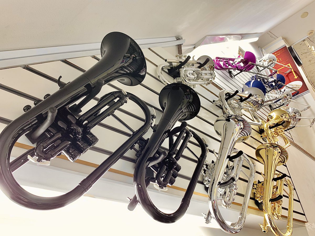 windocha's tweet photo. 【2階 金管フロア ブラスギャラリー🎺】
プラスチック管楽器 #CoolWind 💫
軽くて丈夫なABS樹脂で出来ており
カラー展開も豊富🎨
作りとサウンドは本格的なのが魅力です✨
この時期の
#クリスマスプレゼント にもピッタリ🎄
試奏も可能です◎
店頭でお待ちしております✨
#ブラスギャラリー https://t.co/cfCskMQudC