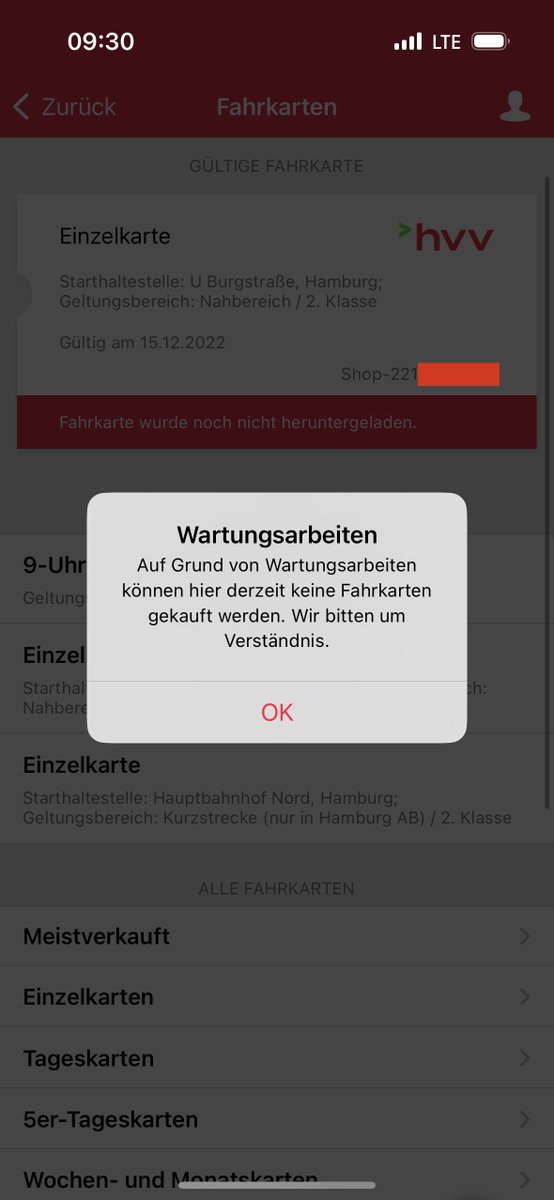 toco91's tweet photo. @hochbahn als ich in der App eine Fahrkarte kaufen wollte, gab es bei mehreren Versuchen nur Fehlermeldungen. Weil der Bus gerade einfuhr beim Fahrer gelöst. Im Bus dann wieder App geöffnet und offenbar ging der Kauf trotz Fehlermeldungen durch.
Was kann ich da jetzt machen? https://t.co/KY5l3rxc6A