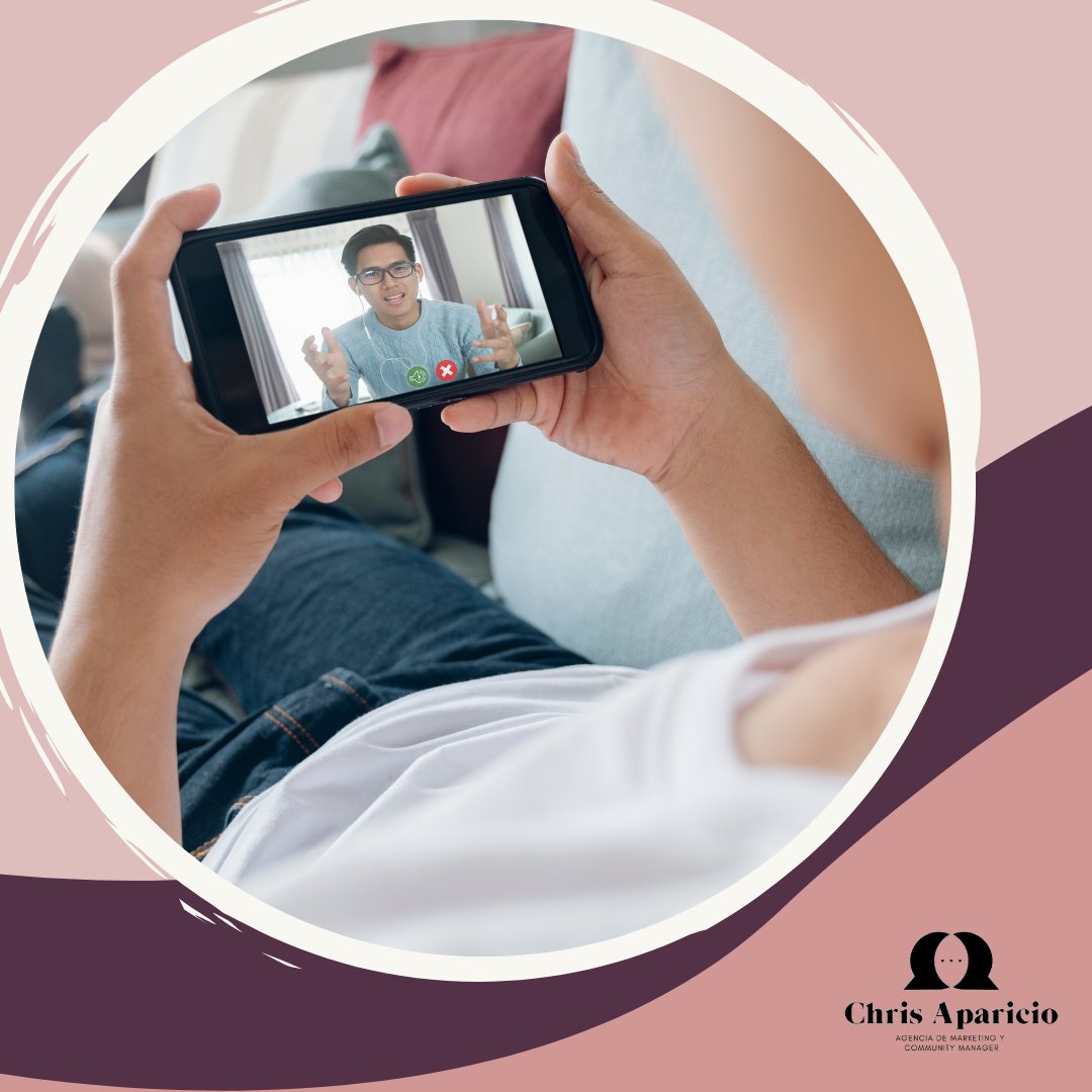 Un nuevo cambio en TikTok ⏯️

La plataforma va escalando puestos en el ranking de apps de vídeos y cada vez se asemeja más a YouTube. Y es que, en esta ocasión, han lanzado una nueva actualización que te permite reproducir el contenido de forma horizontal y a pantalla completa🗣️