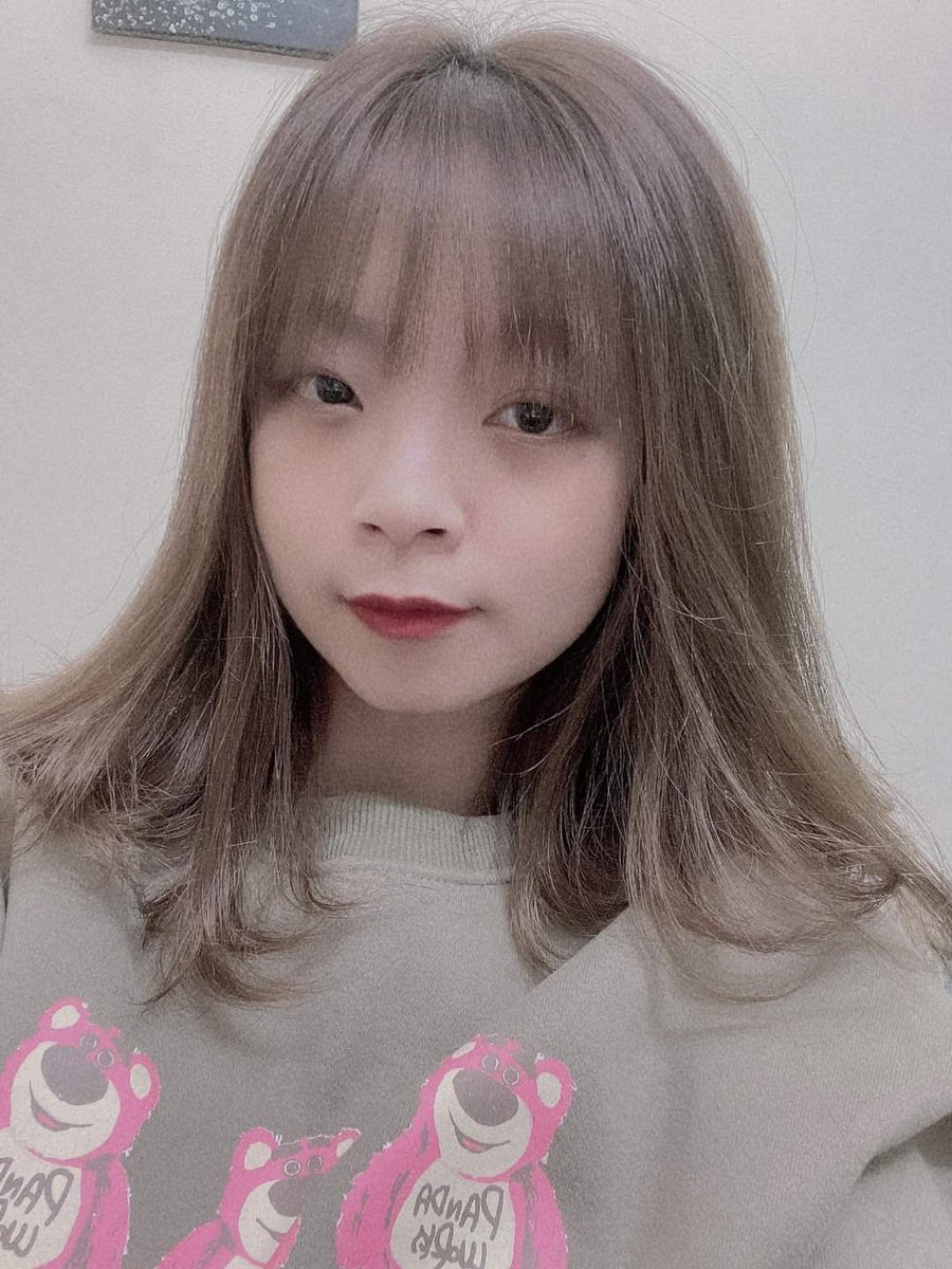 traidam264's tweet photo. 4 em nyc dâm nhất trong tất cả nyc,loan,linh,hiên,thư🥰4 em này có điểm chung là lúc yêu lần nào đi chơi về cũng đòi vào nhà nghỉ làm 2 nháy🥰e loan thì thích dùng vú sục cặc,e linh thì thích cưỡi,e hiên thì thích bú buồi lút cán,e thư thì thích bị chơi lỗ đít😋thèm https://t.co/JAaO8E2z8d