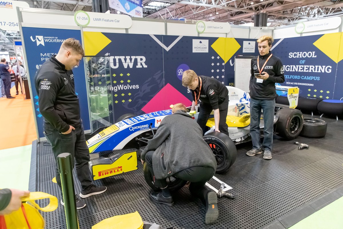 MACHexhibition's tweet image. #Throwbackthursday Back at #MACH2022 University of Wolverhampton Racing Team demonstrated how quickly they could change an F1 tyre. What do you think their time was? 

#manufacturing #mfg #STEM #engineering