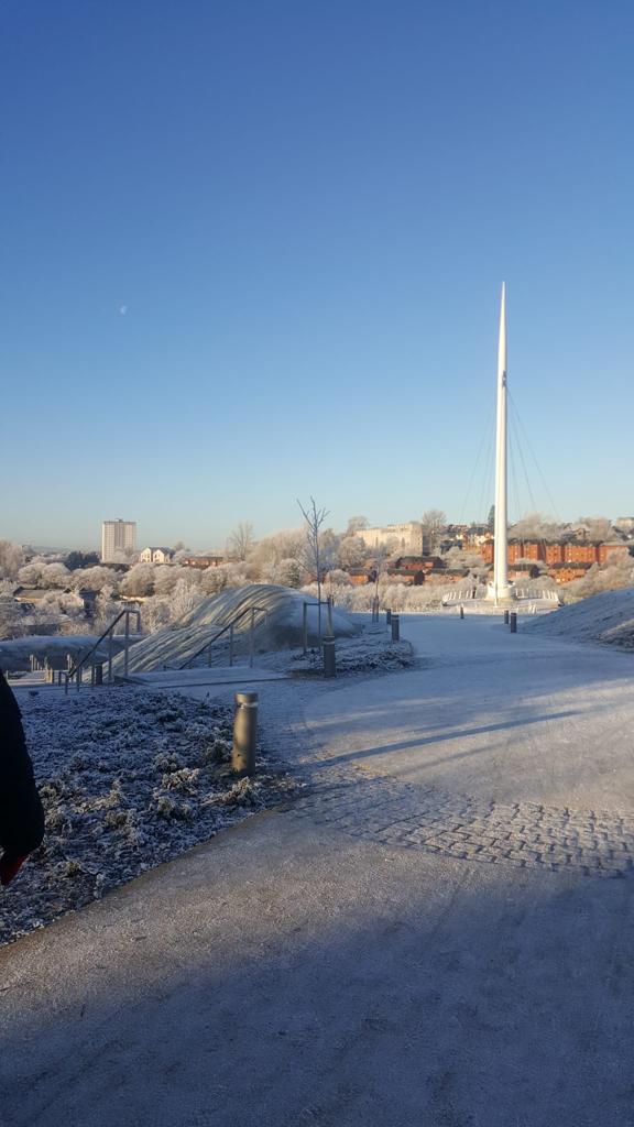 tricky_hat_'s tweet photo. We have a great meeting with @lousienolanworks and @nicholwheatley at Stockingfield Bridge yesterday to chat about Creative Communites Artists in Communities collaborations for 2023 @scottishcanals @makeitglasgow @SustransScot #glasgowair #creativecommunities #trickyhat https://t.co/M7WcpuJ1Gi