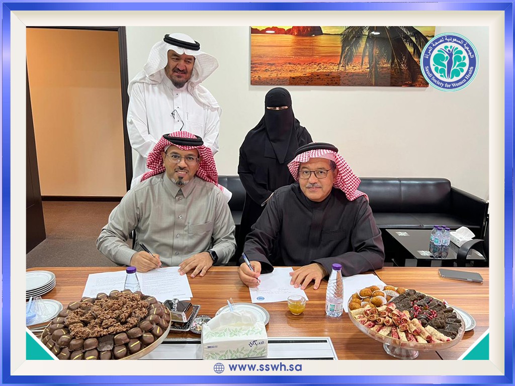 sswhsa's tweet photo. ضمن رؤية الجمعية السعودية لصحة المرأة تعزيز سبل الشراكة والتعاون مع الجمعيات الصحية السعودية.حيث تم اليوم التوقيع والاتفاق مع الجمعية السعودية للوبائيات بحضور
د. سمير سندي رئيس جمعية صحة المرأة  د. سامي المدرع رئيس جمعية الوبائيات أ.د. توفيق خوجة أمين عام اتحاد المستشفيات العربية https://t.co/pUlBSswg1B