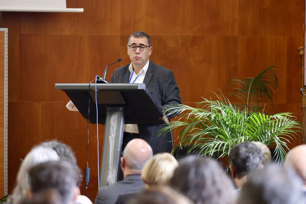 consorciedubcn's tweet photo. 🚀🎒 Inaugurem la Conferència final del projecte  #ECASS Polítiques i pràctiques contra la #segregacióescolar: què poden fer les ciutats? amb @JordiMartiGrau, Raquel Garcia i @xavierbonal.👉🏾Durant 2 dies compartirem i debatrem accions que es duen a terme en aquest àmbit a Europa. https://t.co/HRtkrOE21O