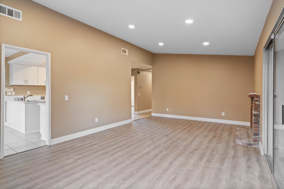 vsoftediting's tweet photo. ๐ฉ๐ถ๐ฟ๐๐๐ฎ๐น ๐ฆ๐๐ฎ๐ด๐ถ๐ป๐ด.
#realestate #realestatephotoediting #realestatevideoediting #outsourcing #virtualstaging #virtualtwilight #realestateagent #photography #photographer #house #department #natural #hdr #flambient #floorplans https://t.co/w6tefxiK30