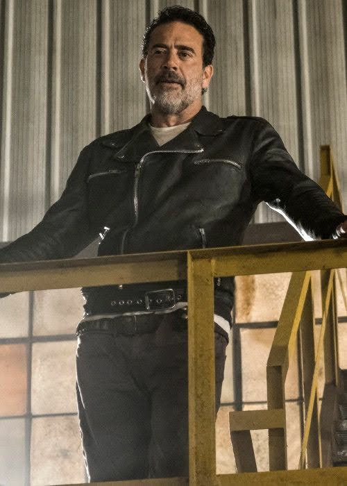 julie_michelle7's tweet image. Negan season 7 💜 @JDMorgan @FansTWD3