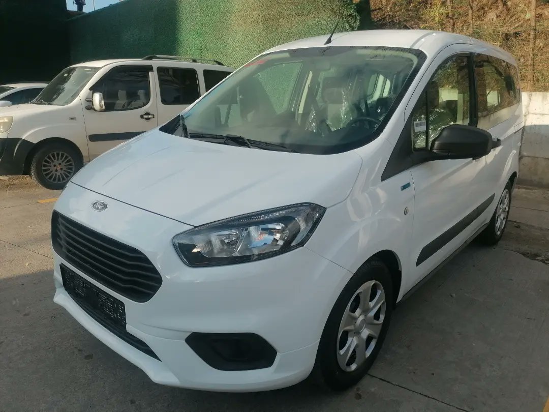 Markaoto1's tweet photo. 2022 MODEL FORD COURİER COLORLİNE 1.0 ECOBOOST 100HP BENZİN MANUEL 15 KM HATASIZ https://t.co/tADuBKI296 #markaoto #Ford #fordcourier #courier #colorline #fordtürkiye #fordclub #maltepe #istanbul #türkiye #car #ikincielaraba #sahibindencom #arabamcom #galeri #rize #ankara #izmir https://t.co/vYgPyMe0zP