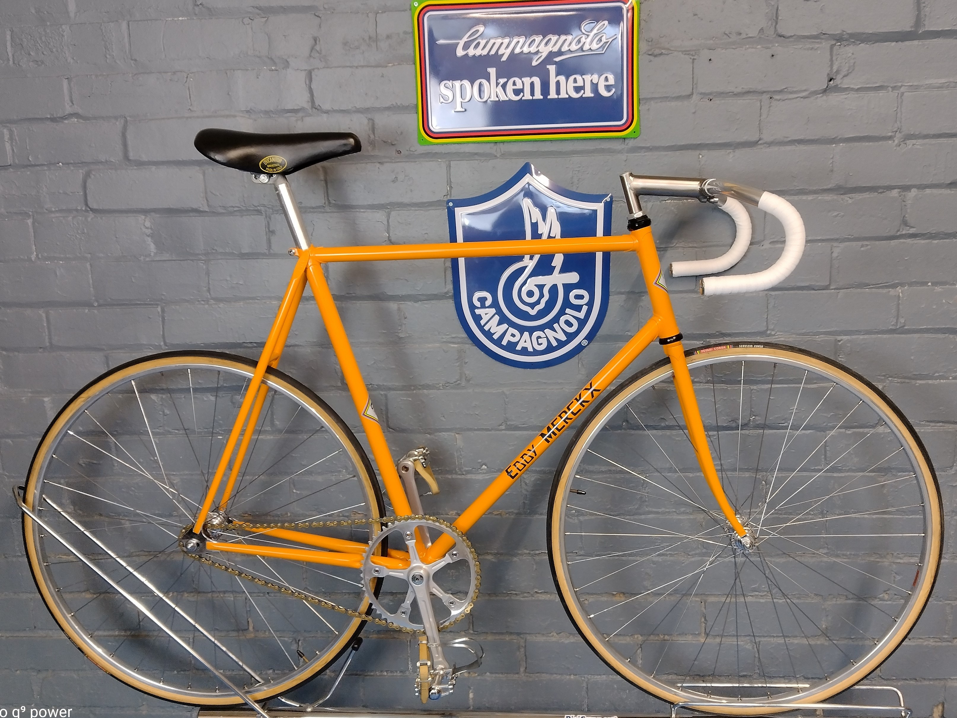 ClassicAndVintageCycles.Com on X Vintage Eddy Merckx Pista Hour Record Tribute Bike 58cm For Sale https t uZywkXnusg X