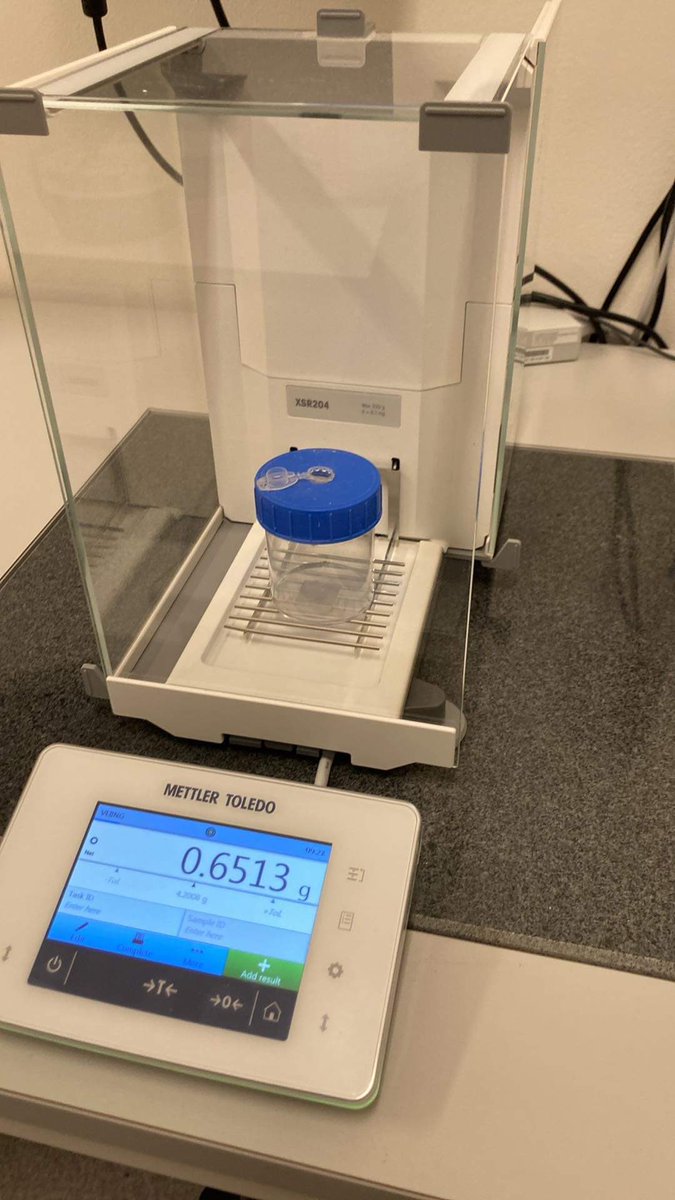 UrbangeoN's tweet photo. Det er mange steg til et sluttprodukt 😅 #geokjemisk #analyse av #pukk krever #standardprøver og #prøver til #reanalyse for kvalitet i #dataserien. Sammen med kollega Tor Erik Finne på @NGUgeology #lab 🤩. ❤️ #geologi, #seksjon for #samfunnsgeologi https://t.co/fpyeBnN3Ax