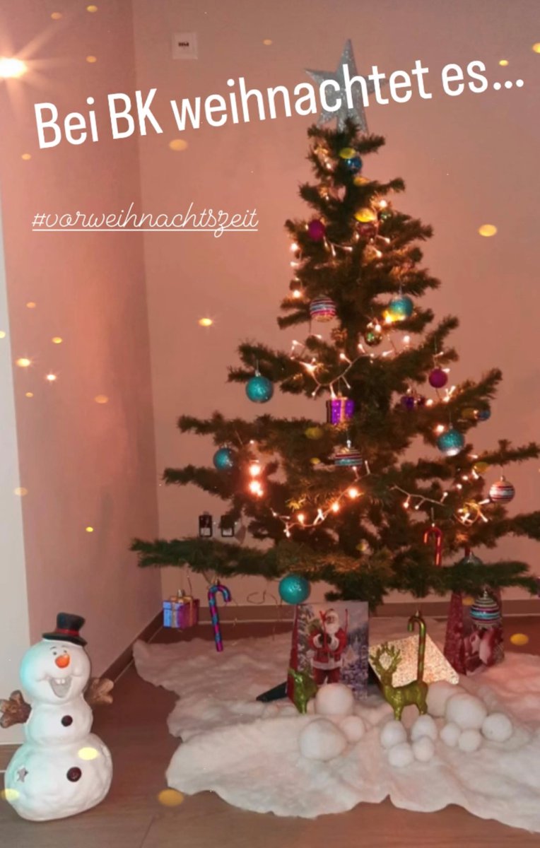 BK_GmbH's tweet photo. Wir bringen uns mal etwas in Weihnachtsstimmung 🎅🏽🎄🤶🏽 #bksanitätshaus #vorweihnachtszeitistdieschönstezeit #weihnachtsstimmung https://t.co/JiPHWNd31v