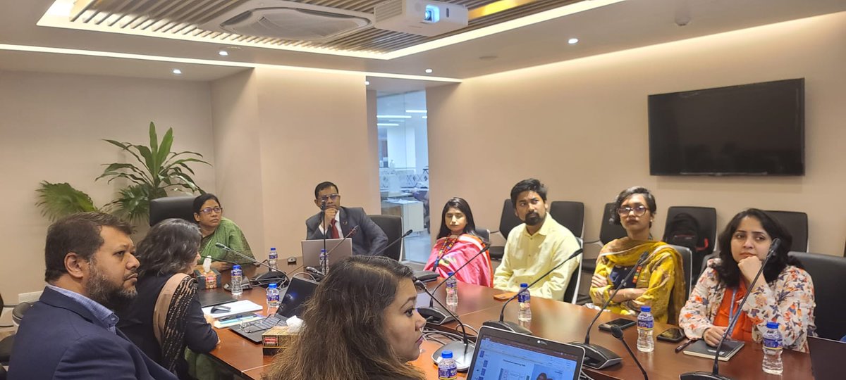 FuturenationBD's tweet photo. Futurenation Technology Platform Product overview meeting with Mohsina Yasmin, Grade-1, Secretary (Additional Charge), BIDA. During the meeting, she agreed that this is a significant and timely initiative for the country's future workforce.
#undp_bd https://t.co/x41KypMDnD