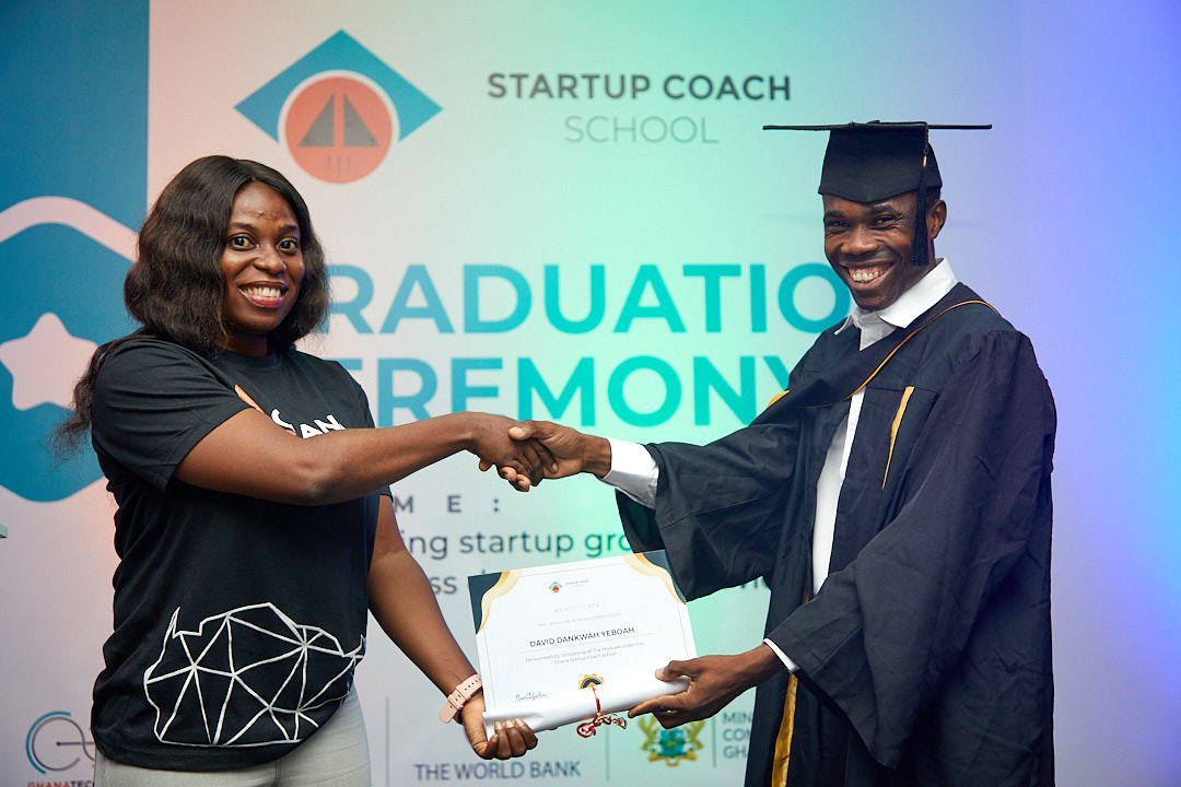 GhanaTechLab's tweet photo. 𝗚𝗿𝗮𝗱𝘂𝗮𝘁𝗶𝗼𝗻 𝗖𝗲𝗿𝗲𝗺𝗼𝗻𝘆 𝗼𝗳 𝗦𝘁𝗮𝗿𝘁𝘂𝗽 𝗖𝗼𝗮𝗰𝗵 𝗦𝗰𝗵𝗼𝗼𝗹

10 coaches were awarded certificates for graduating from the Startup Coach School. 

#StartupCoachSchool
#GraduationCeremony
#GTLImpact
#GhanaTechLab https://t.co/KPnFAIkbxP