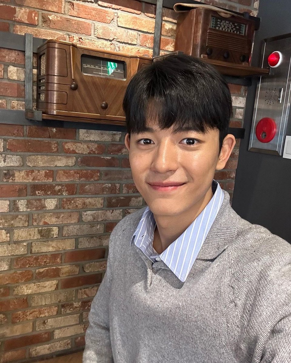 parksolomon_kr's tweet photo. Lomon and Seo Jihoon's selca from today's interview!! ❤️

#LOMON #로몬
#RevengeOfOthers #3인칭복수 https://t.co/zlqVxjhy1A
