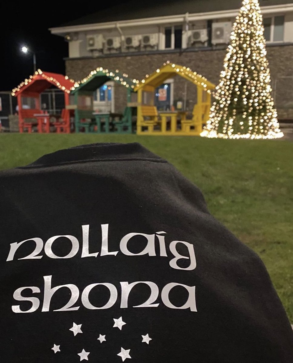 DuchasanDaingin's tweet image. 🎄Tánn Nollaig buailte linn! 🎄

Comórtas againn don ngeasaí aoibhinn seo agus mála goodies ar ár leathanach Instagram! 
#síannollaigí #seoíanghaeltacht