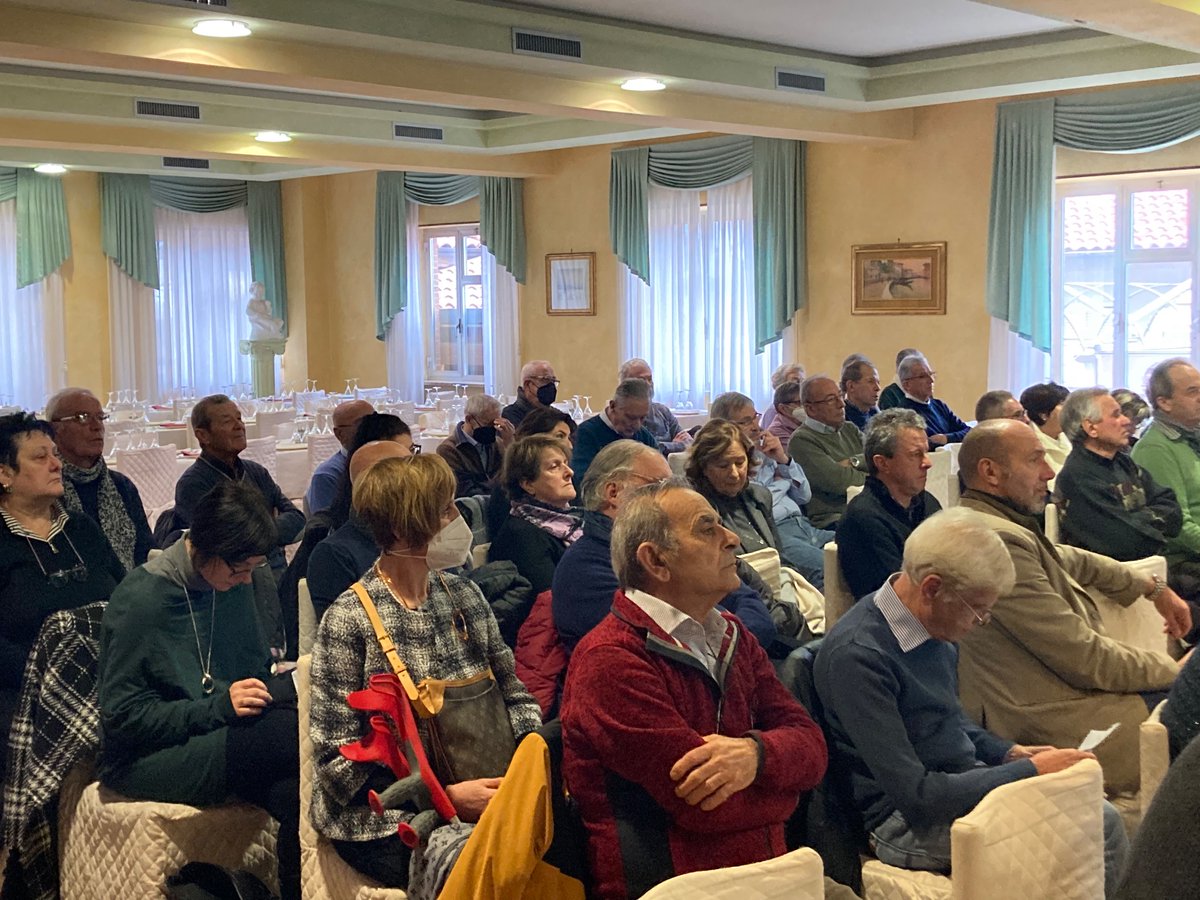 FNPPiemonte's tweet photo. È iniziata presso il ristorante “Picchio Rosso” di Cuneo la celebrazione dei 70 anni #Fnp Cisl Cuneo dal titolo: "In viaggio verso una nuova alba”. Presenta la giornata il Segretario generale Fnp #Piemonte Giorgio Bizzarri. https://t.co/oR52fxZpyo