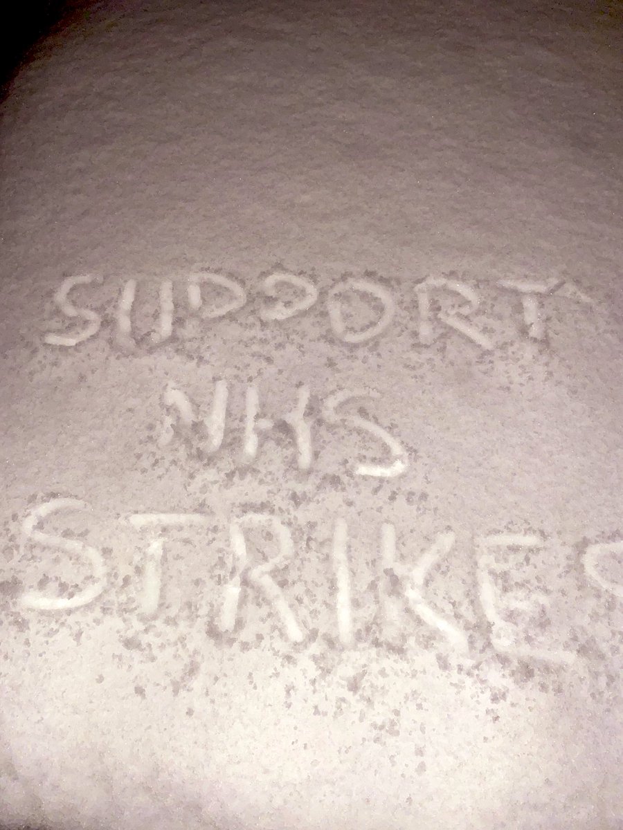 Solidarity with my <a href="/theRCN/">The RCN</a> colleagues across the UK from a snowy Scotland✊🏻✊🏻✊🏻 #FairPayforNursing #RCNStrikes