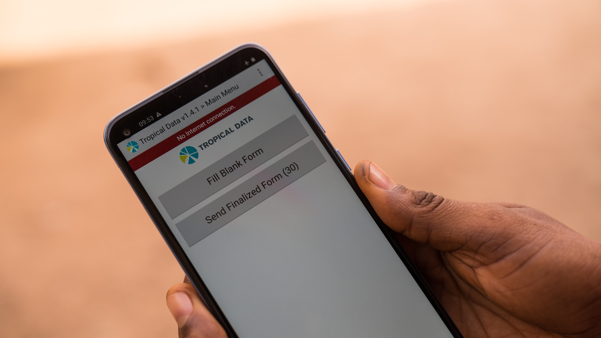 LSHTM's tweet image. Proud to be part of #TropicalData &amp;amp; its predecessor the Global Trachoma Mapping Project which turned 10 this week! 👁️

Find out how health workers like Gilbert Mrema are supporting Tanzania’s efforts to #Endtrachoma with #TropicalData &amp;amp; #beatNTDs

👉bit.ly/3hr2QQl