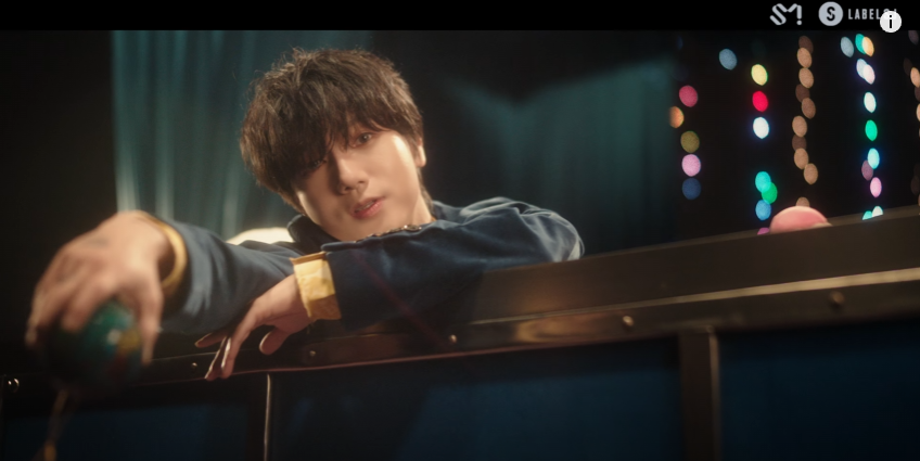 GyeGyuu's tweet photo. KIM YESUNG IS SO HANDSOME! I SWEAR! AND HIS VOICE TOO! DAMN YOUUUU YESUNG. SO PERFECT!!
@shfly3424 💙💙💙💙

SUPER JUNIOR CELEBRATION 
#CelebrateWithSUPERJUNIOR
#슈퍼주니어_11집_완전_Celebration
@SJofficial https://t.co/ZKVENqeDhi
