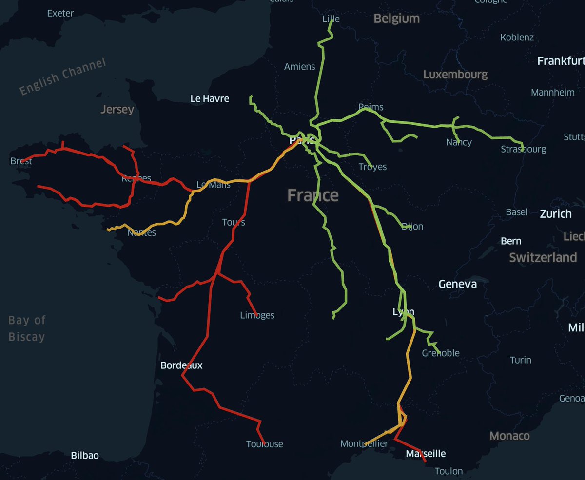 BenedicteColnet's tweet photo. Marre des sempiternels graphiques qui distinguent la France des périphéries et des villes ? 

Alors, sauriez-vous trouver ce qui sépare la France de l’Est et de l’Ouest sur cette carte ? https://t.co/ELSNSMwKrs