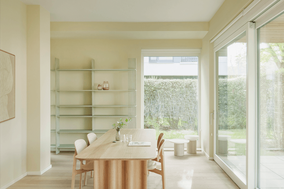 RelayDesign's tweet image. Zeitraum looking right at home in this fantastic Fantastic Frank show home in Berlin zeitraum-moebel.de/projects/ahorn…