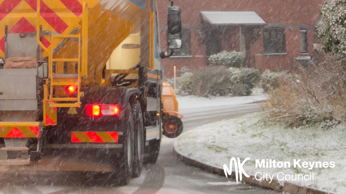 mkcouncil's tweet photo. 🦺❄️Gritting update:
Gritting crews out overnight and again this morning covering Priority 1 and 2 routes.
Lowest temperature recorded was minus 12 degrees.
Drive to the conditions, check lights, clear all windows on the vehicle before setting off. 🚗
@tvp_mk @Bucksfire @SCAS999 https://t.co/bQU7FrmlUV