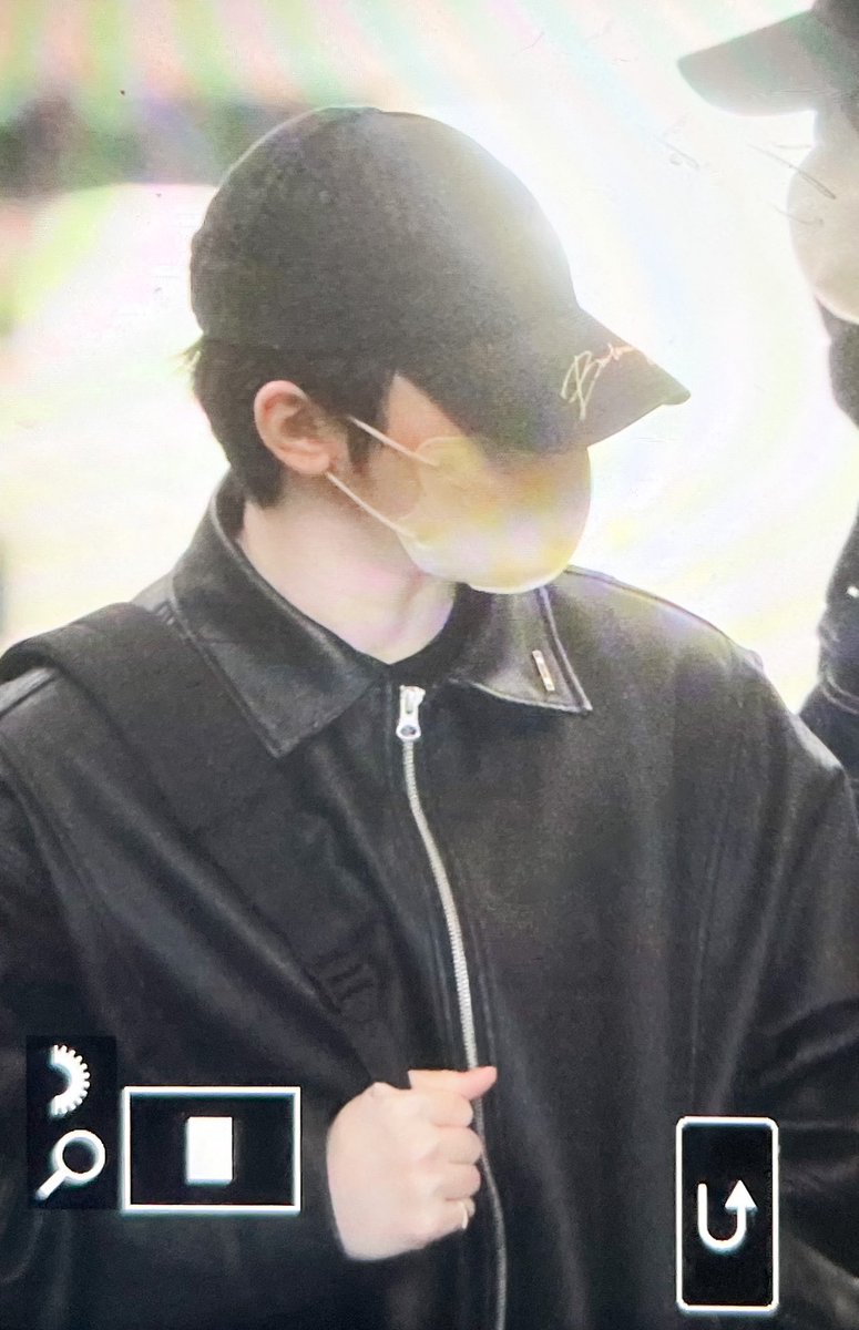 221215 ICN pre
아프지말고 행복만 하자~~!!❤️

#ウジ #우지 #WOOZI #세븐틴   #JIHOON <a href="/pledis_17/">세븐틴(SEVENTEEN)</a>