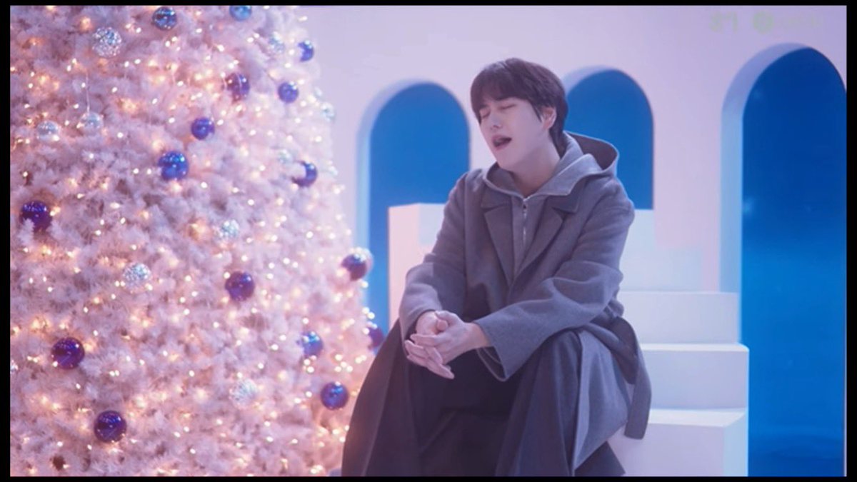 gyurei23's tweet photo. SUPER JUNIOR 슈퍼주니어 'Celebrate' MV https://t.co/I1pNvW8EkY 

축하해요👏👏👏 같은 자리 같은 우리
렛츠 셀러브레이트 약속할 테니💫💫

#CelebrateWithSUPERJUNIOR
#슈퍼주니어_11집_완전_Celebration https://t.co/NsDKmEuCID