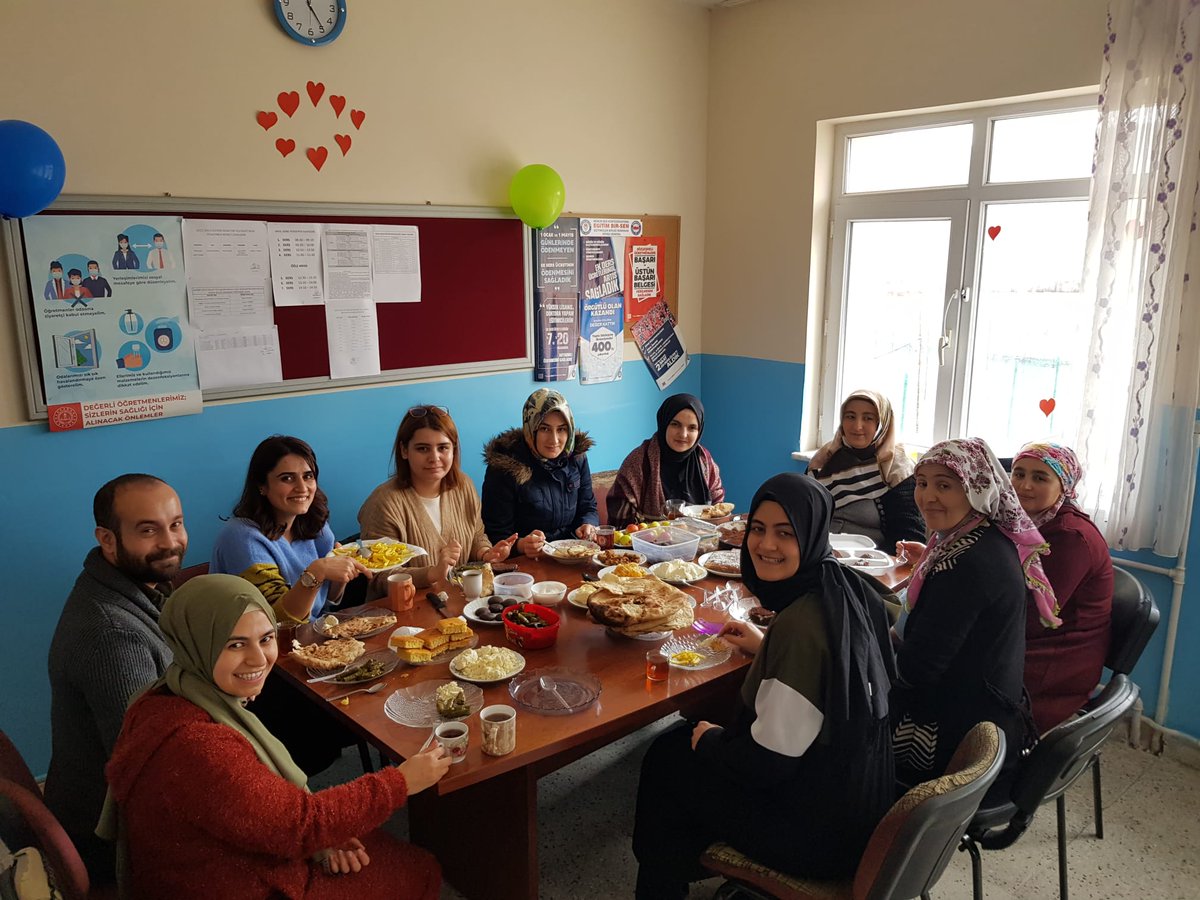 sehit_toy's tweet photo. "Yerli malı Türk'ün malı,her Türk onu kullanmalı."
Tutum,Yatırım ve Türk Malları Haftasını öğrenci ve velilerimizin katılımıyla kutladık.
@sivasmem @sivasvaliligi @valisimsek @mesutkas52 https://t.co/MhTyArAF3h