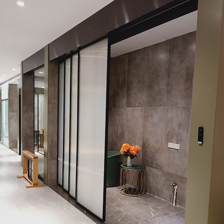 Hdsafeglassdoor's tweet photo. 1 Fix+3 Sliding Glass Door With Slim Aluminium Black Frame https://t.co/2CoYY3rZ0B
Whatsapp:+8613925916091
email:chenrui.sh@163.net 
#slidingdoor #glassdoor #interiordoor #officedoor #glassdoors #aluminiumdoor #automaticdoor #slidingdoors #construction #building #doorsystem #Door https://t.co/iJ7TfjtyRS