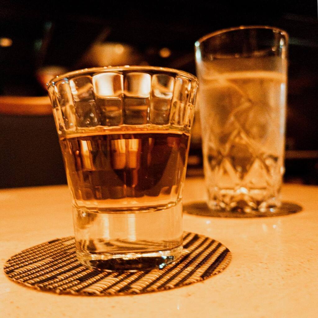 moonadu's tweet photo. After a long hours work, it is nothing better than the smoky retreat- Ardbeg Uigadail…

#ardbeg #uigadail #osaka #bar #大阪 #アードベッグ #ウーガダール https://t.co/O69LGbIJio https://t.co/hz35288mIV