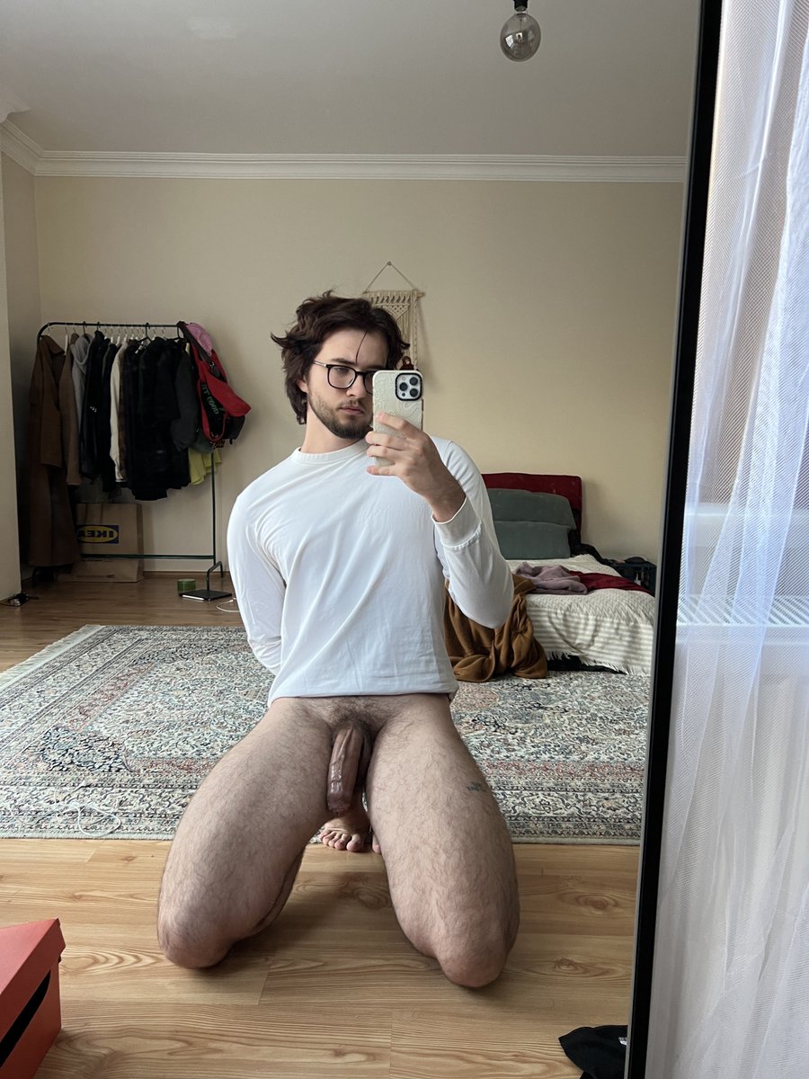 barfisi's tweet photo. Any thighs lovers out here https://t.co/9wtQhjp20m