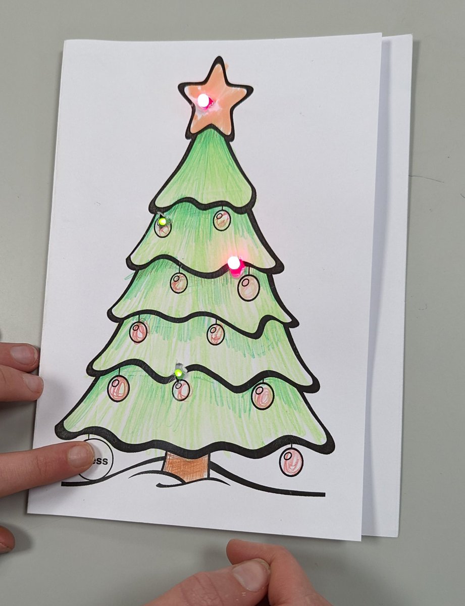 LucyRapps's tweet photo. Making light up Christmas cards for a bit of fun on the last day of term https://t.co/OuMJFTfmWn