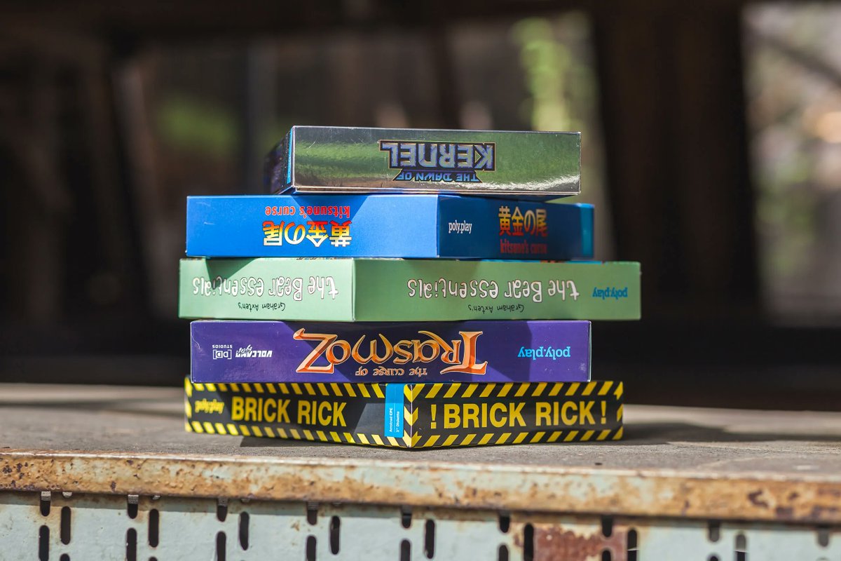 polyplay_xyz's tweet photo. Hot Games for cold weather. Which one is your favorite?

#gamecollection #gamerlife #classicgaming #retrocollector #nostalgia #retrogamingcommunity #oldschoolgamer #whattoplay #gamestime #chooseyourownadventure https://t.co/P9n2hRYccb