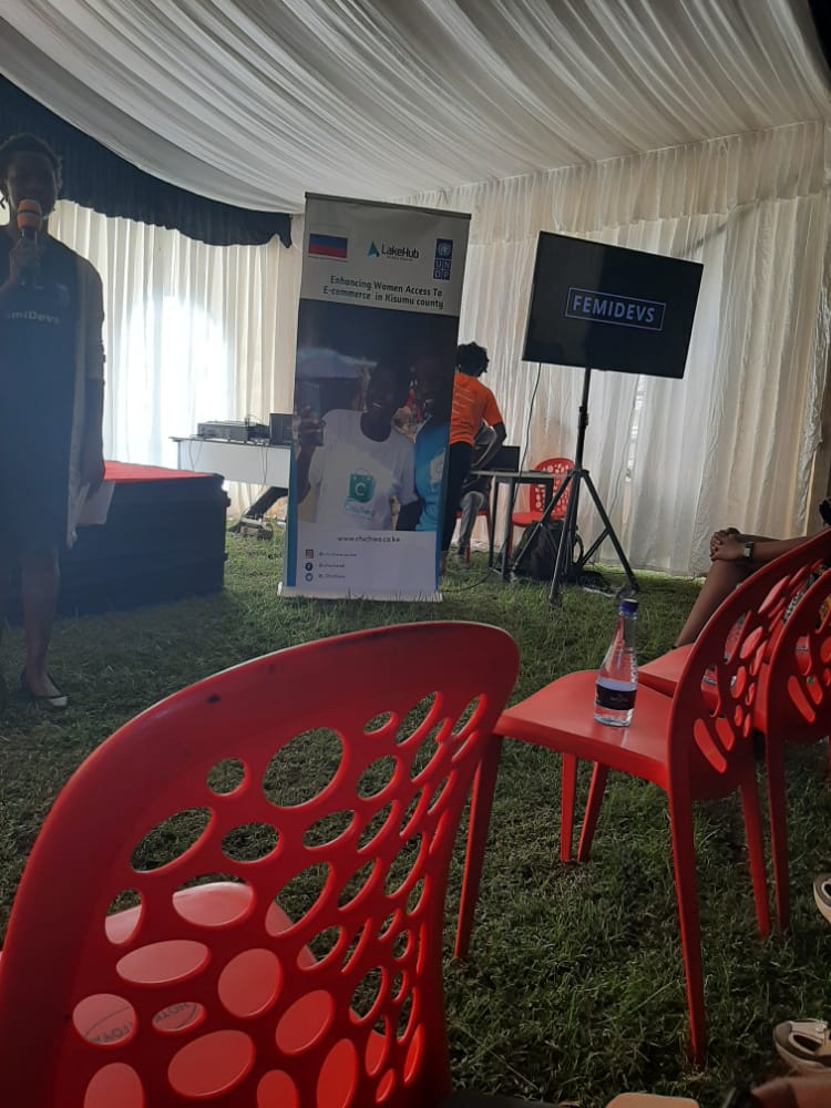 Valaryajwang tweet media