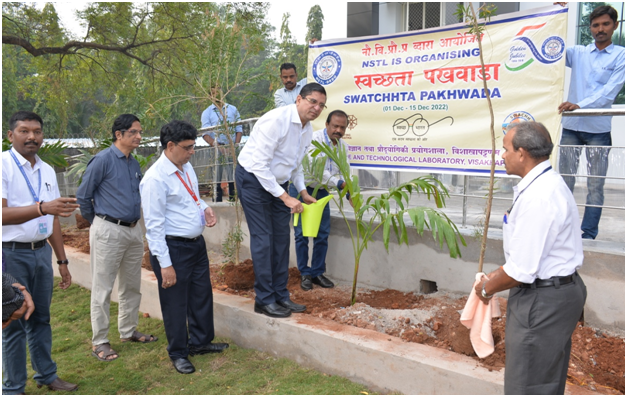 PRO_Vizag's tweet photo. #NSTL, the premiere naval research laboratory of @DRDO_India at #Visakhapatnam, observed #Swachhta Pakhwada from 01 to 15 Dec 22 and implemented an action plan to ensure greater participation and more effective outcome of the Pakhwada fortnight. https://t.co/E5oHx0G7tK