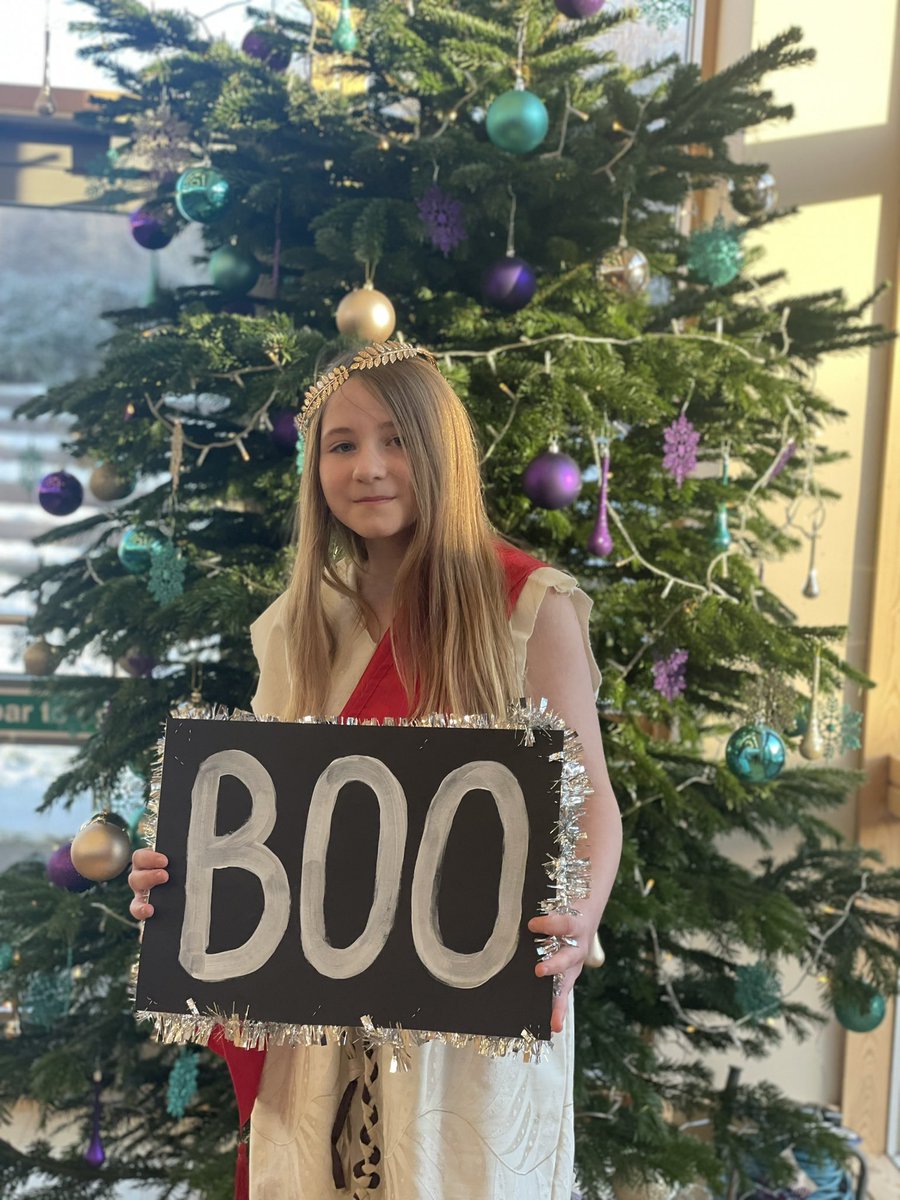CanklowWoods's tweet photo. Our first KS2 performance was a hit - Caesar on the other hand wanted more boos 🤣🤣 Well done cast so proud of you! #nativities #ChristmasFun https://t.co/KneErLfPfQ