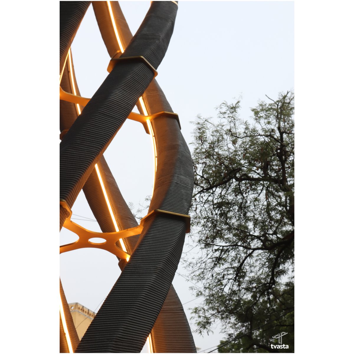 Tvasta3D's tweet photo. Check out our recent post on https://t.co/QudSpjOnS7 to know more about the Assembly & Installation of India’s FIRST 3D Printed Monument!
#3dPrinting #Concrete3DPrinting #SustainableConcrete #AutomatedConstruction #ParametricArchitecture #MakeInIndia https://t.co/VFgHOoyLjz